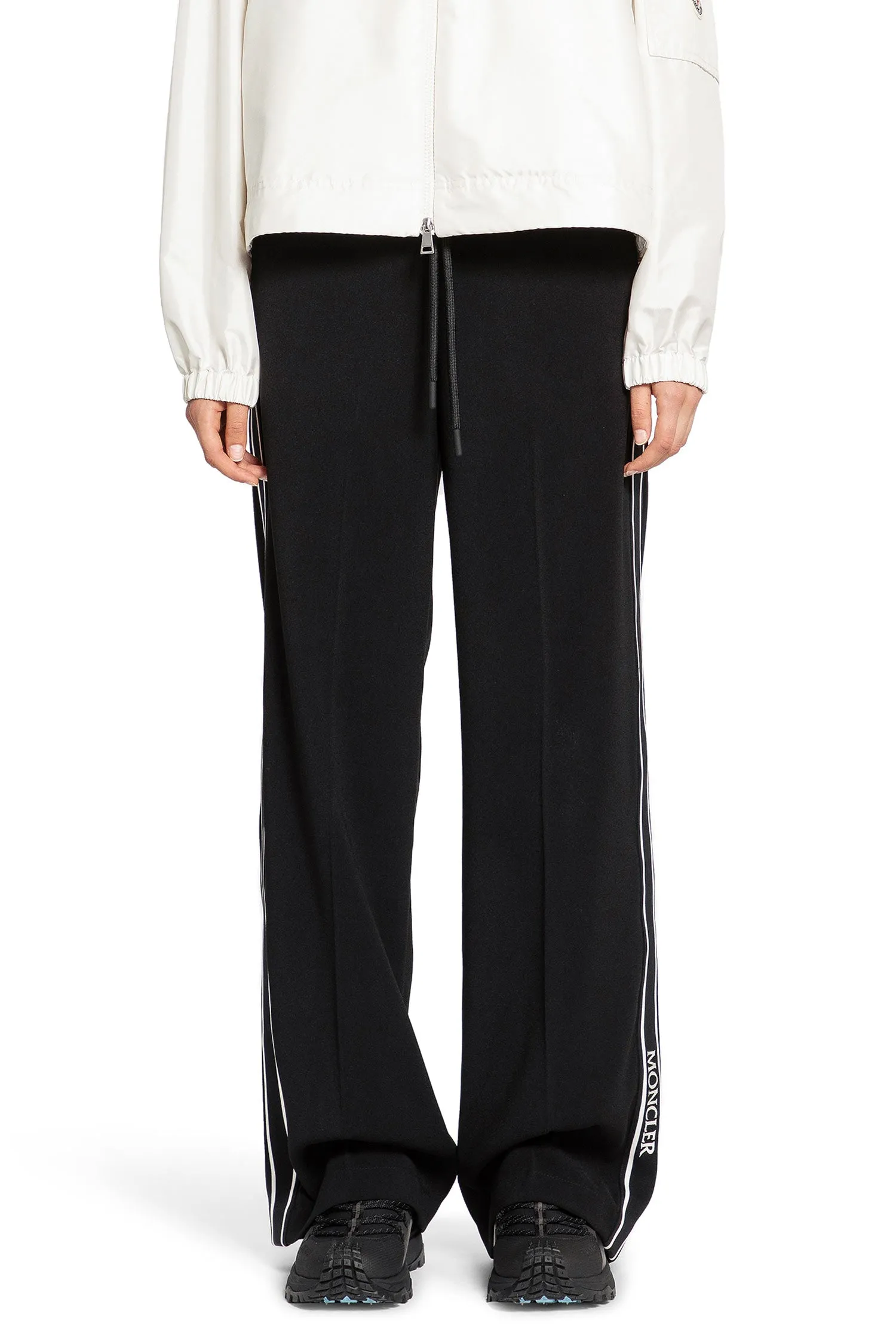 MONCLER WOMAN BLACK TROUSERS