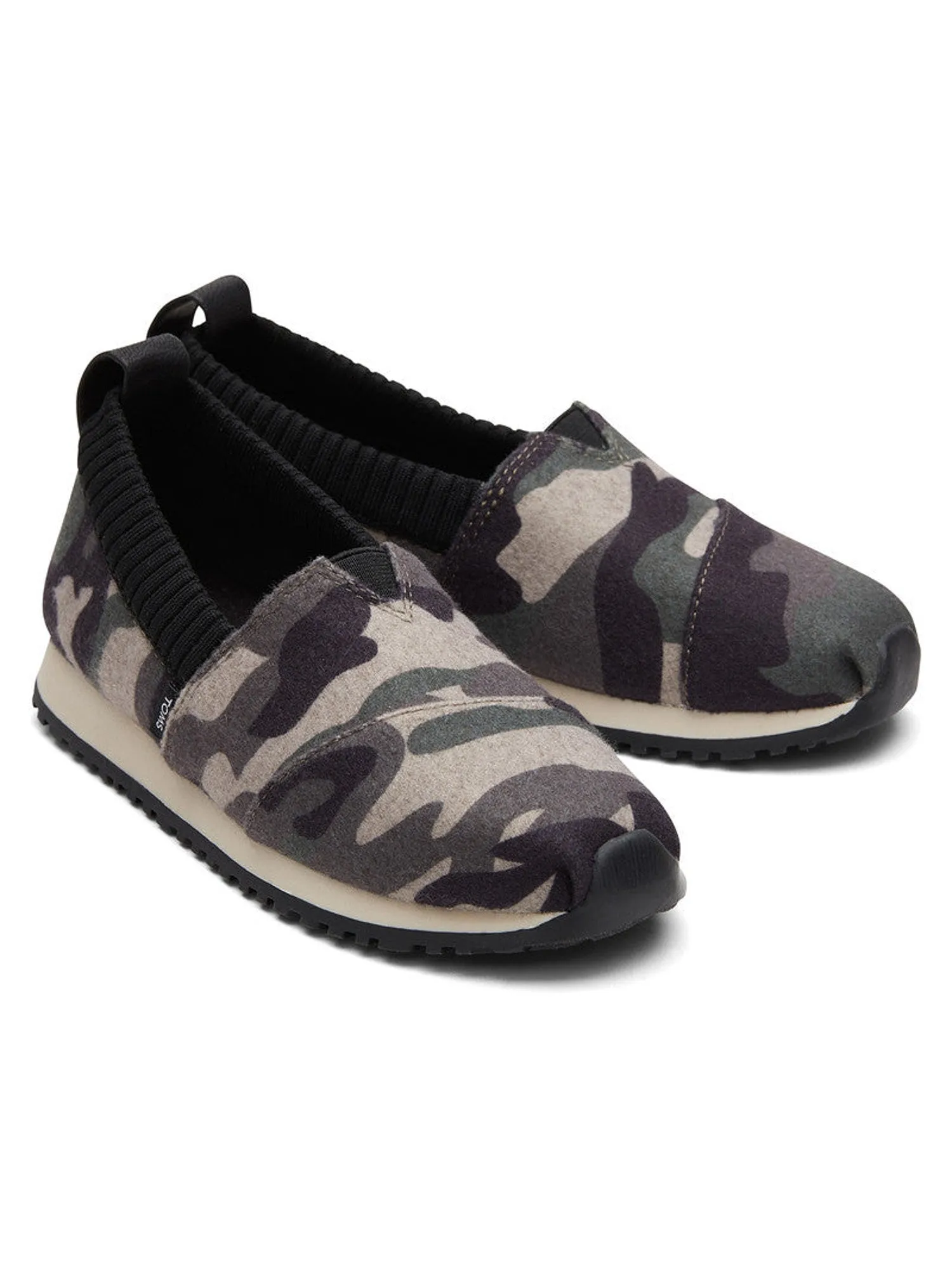 Resident Camo Print Walking Shoes